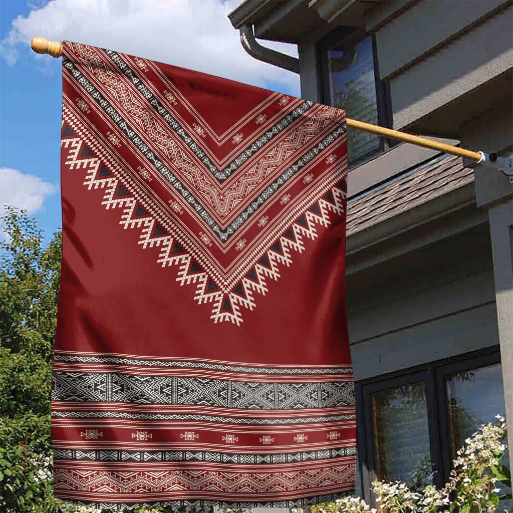 Tunisian Embroidery Pattern Garden Flag - Wonder Print Shop