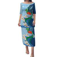 Guatemala Quetzal Bird Puletasi Monja Blanca Flowers