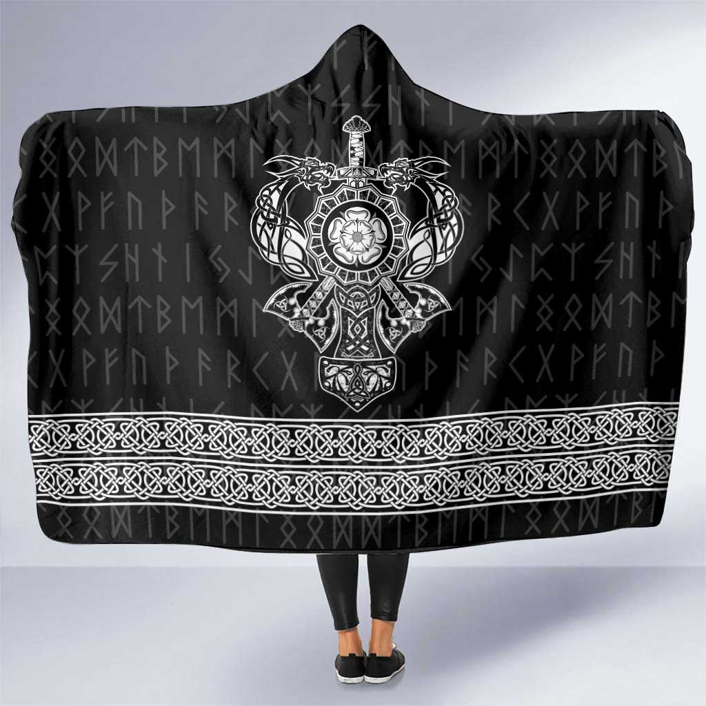 Vikings from Yorkshire Hooded Blanket Black Spirit of Jorvik - Wonder Print Shop