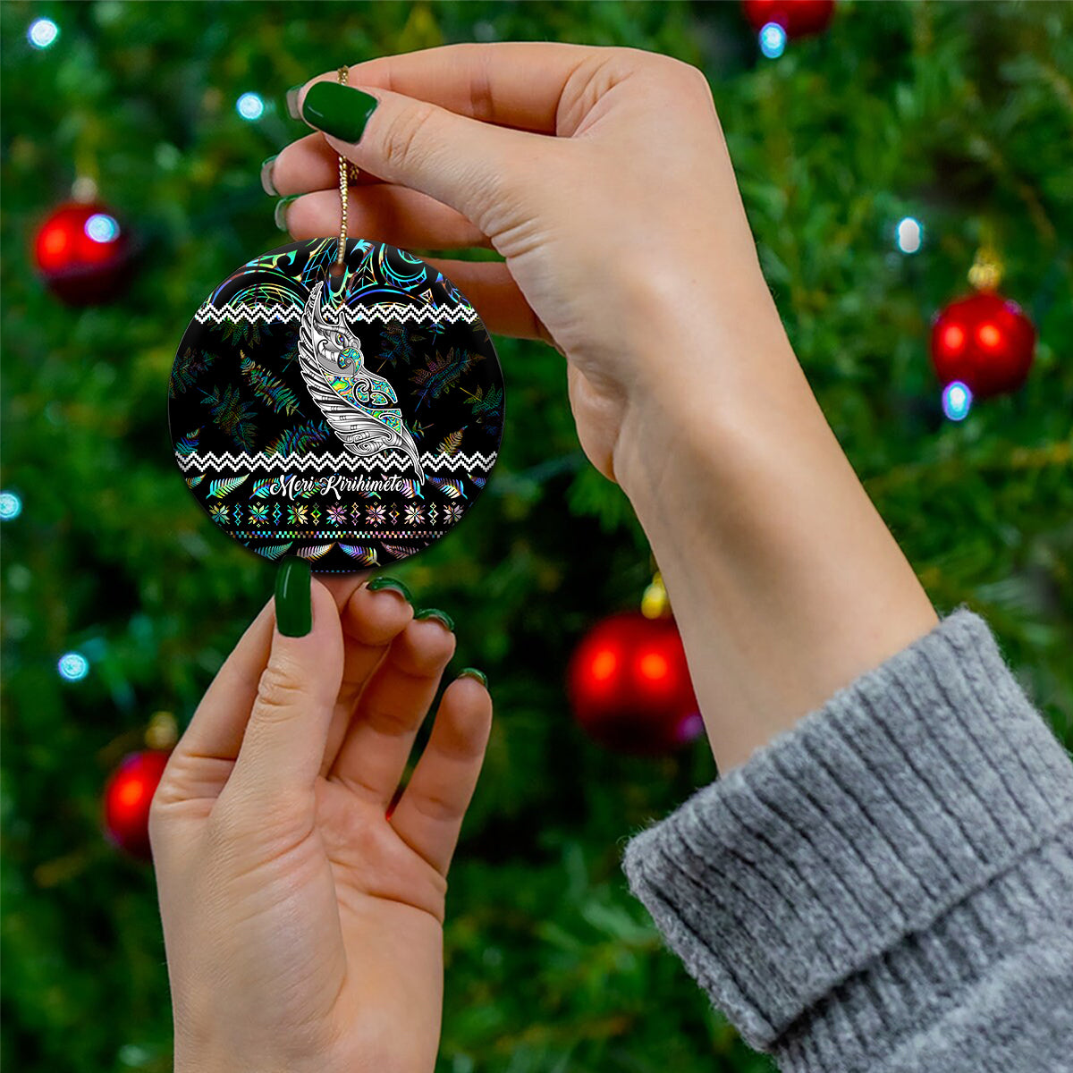Personalised New Zealand Christmas Ceramic Ornament Maori Fern Manaia Meri Kirihimete with Papaua Shell LT9 - Wonder Print Shop