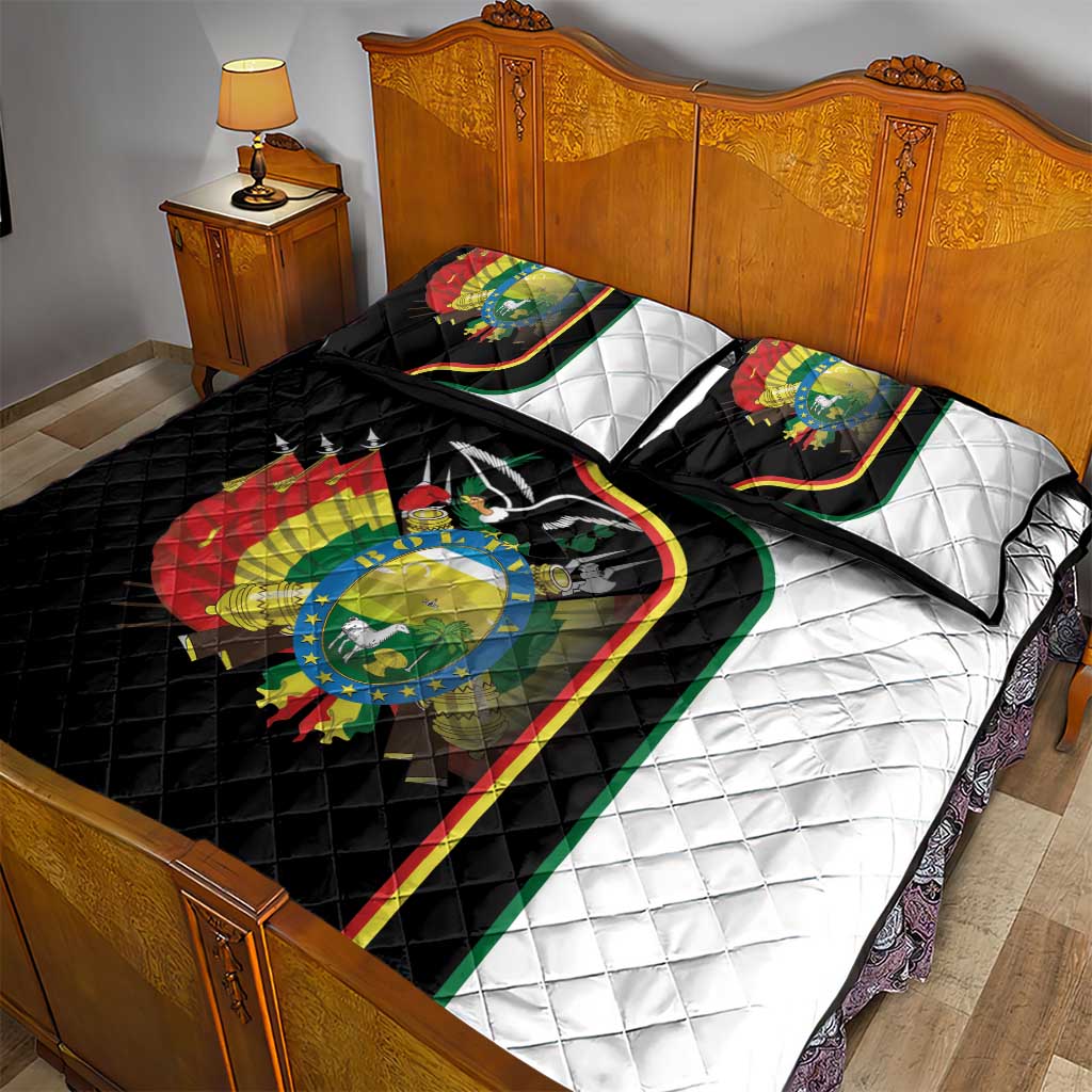 Bolivia Simple Coat of Arm Quilt Bed Set