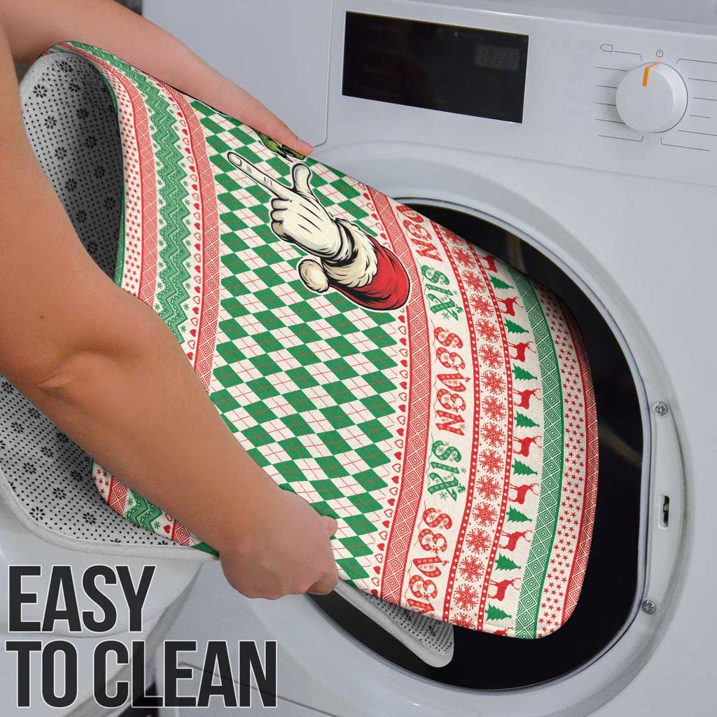 Six Seven Meme Bathroom Set Funny Green Hand Christmas - Wonder Print Shop