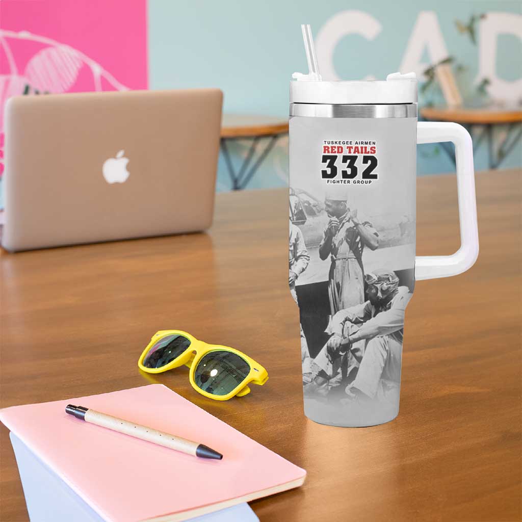 Tuskegee Airmen 332nd Fighter Group Tumbler With Handle Vintage-style War - Wonder Print Shop