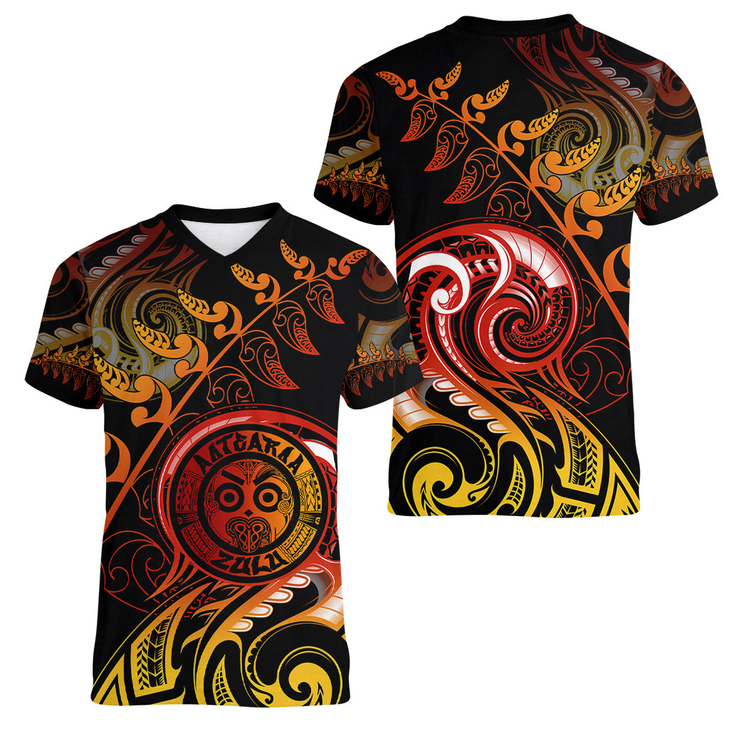 New Zealand Women V Neck T Shirt Aotearoa Wisdom Face Maori Fern Tattoo Arty - Wonder Print Shop
