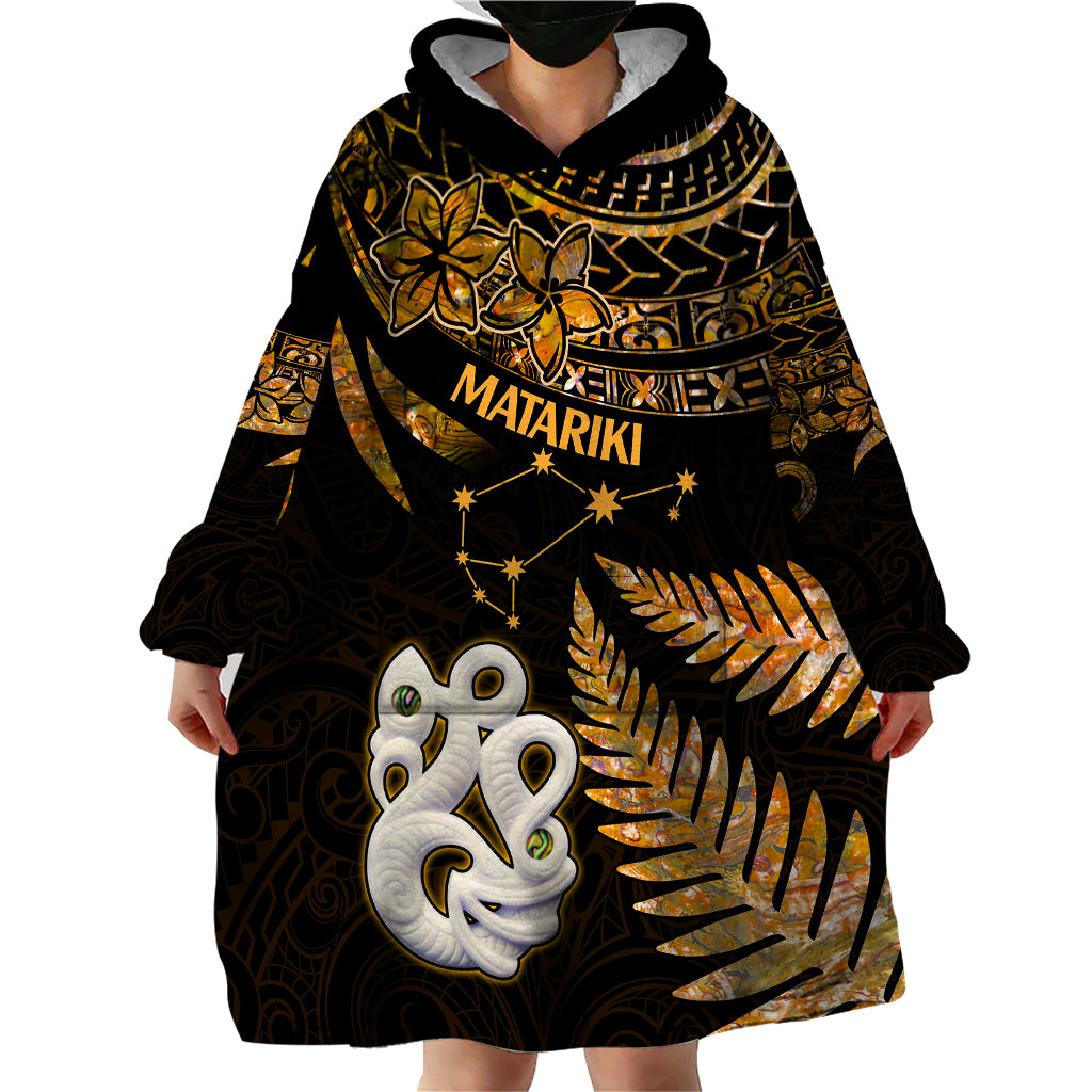 Maori Wearable Blanket Hoodie Matariki Stars Manaia with Paua Shell - Gold - Wonder Print Shop