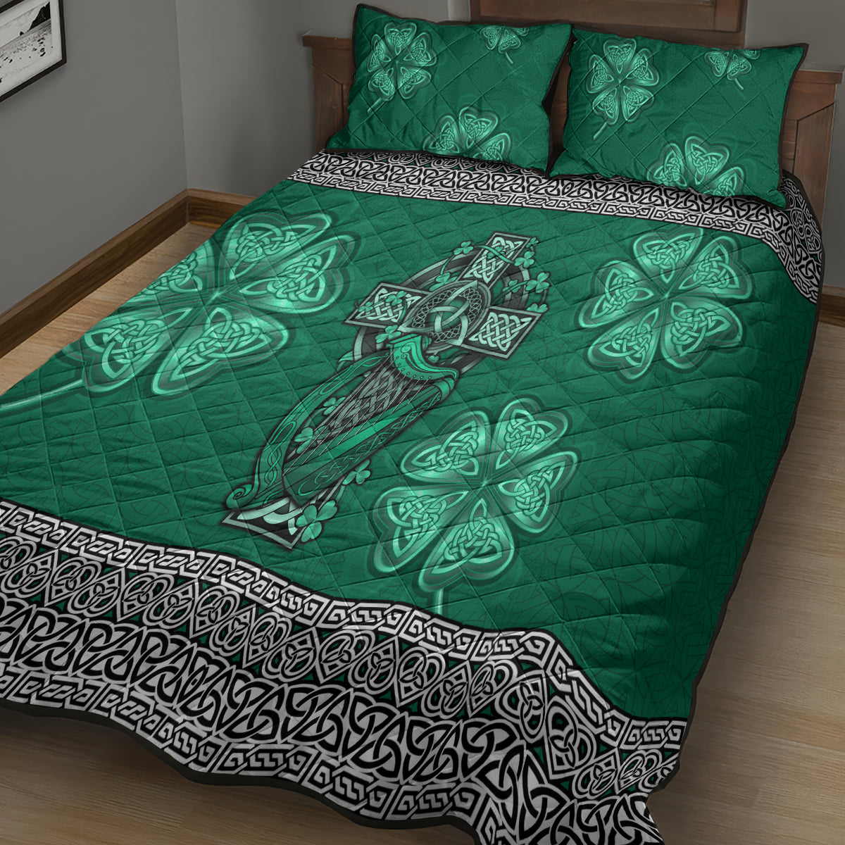 Irish Celtic Cross and Harp with Ireland Shamrock Personalized Quilt Bed Set - Wonder Print Shop
