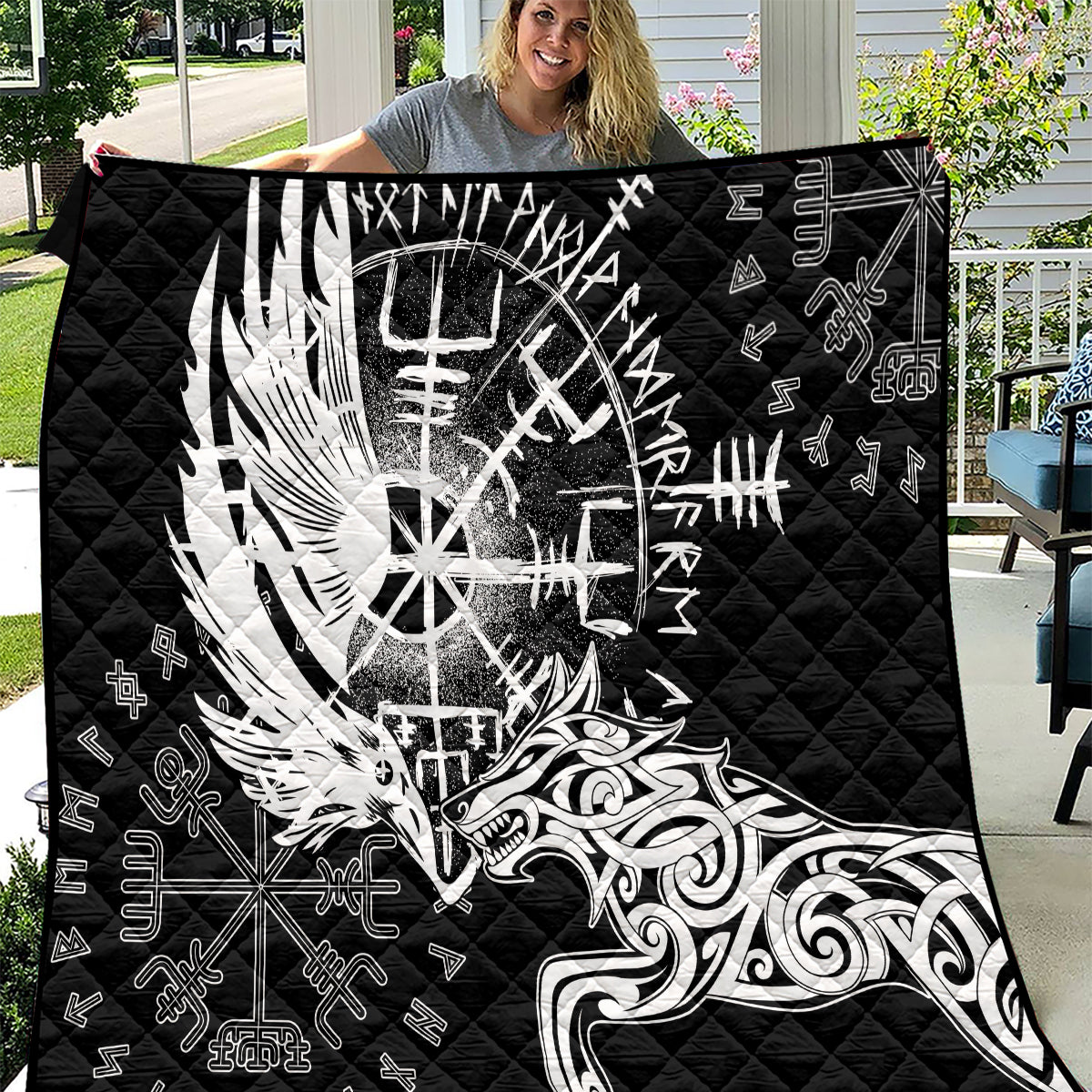 Vikings Raven and Wolf Quilt with Aegishjalmur Unique - Wonder Print Shop