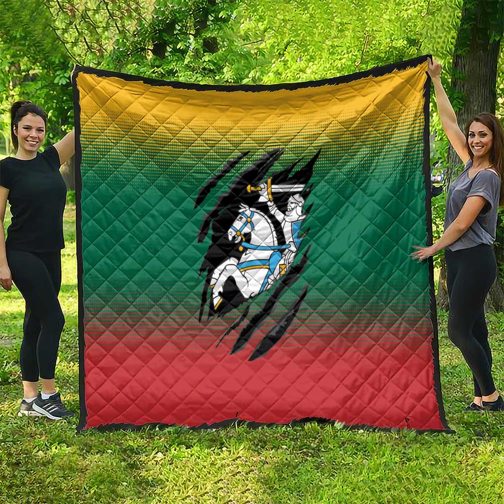 Lithuania Vytis Quilt Lietuvos Chasing and Fighting