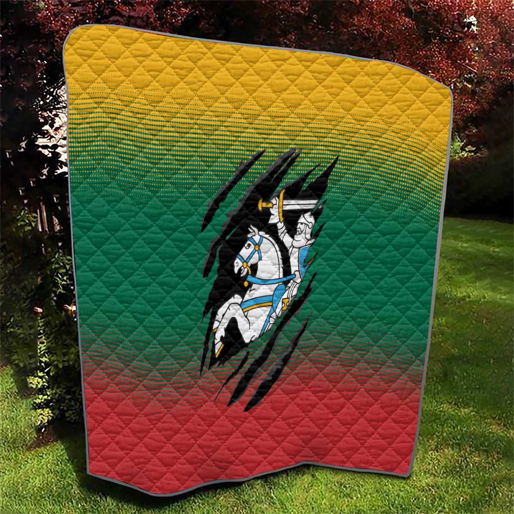 Lithuania Vytis Quilt Lietuvos Chasing and Fighting