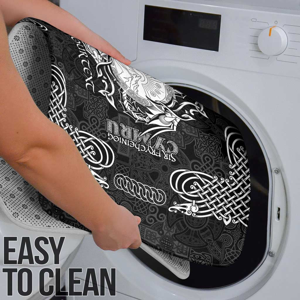 Personalized Brecknockshire Sir Frycheiniog Bathroom Set Black Brecon Beacons Mountain Celtic-inspired - Wonder Print Shop