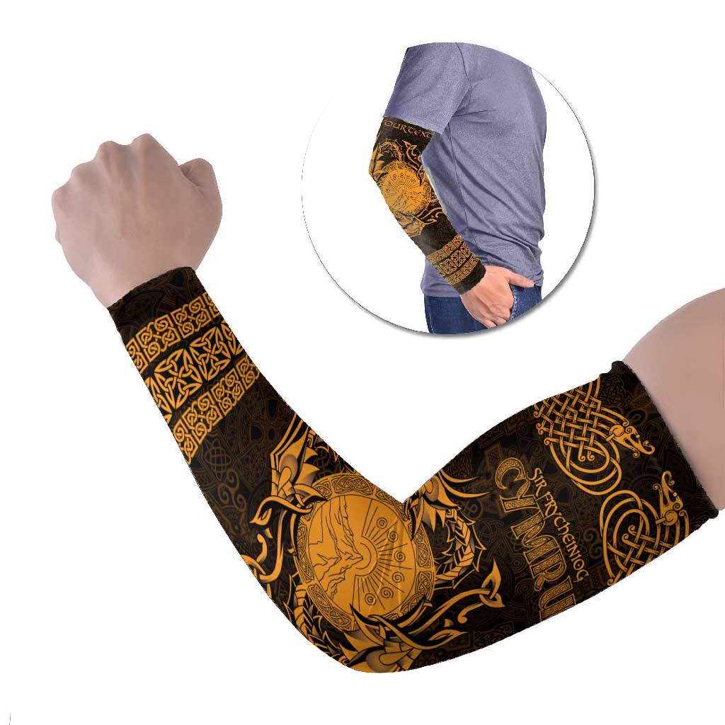 Personalized Brecknockshire Sir Frycheiniog Arm Sleeves Gold Brecon Beacons Mountain Celtic-inspired - Wonder Print Shop