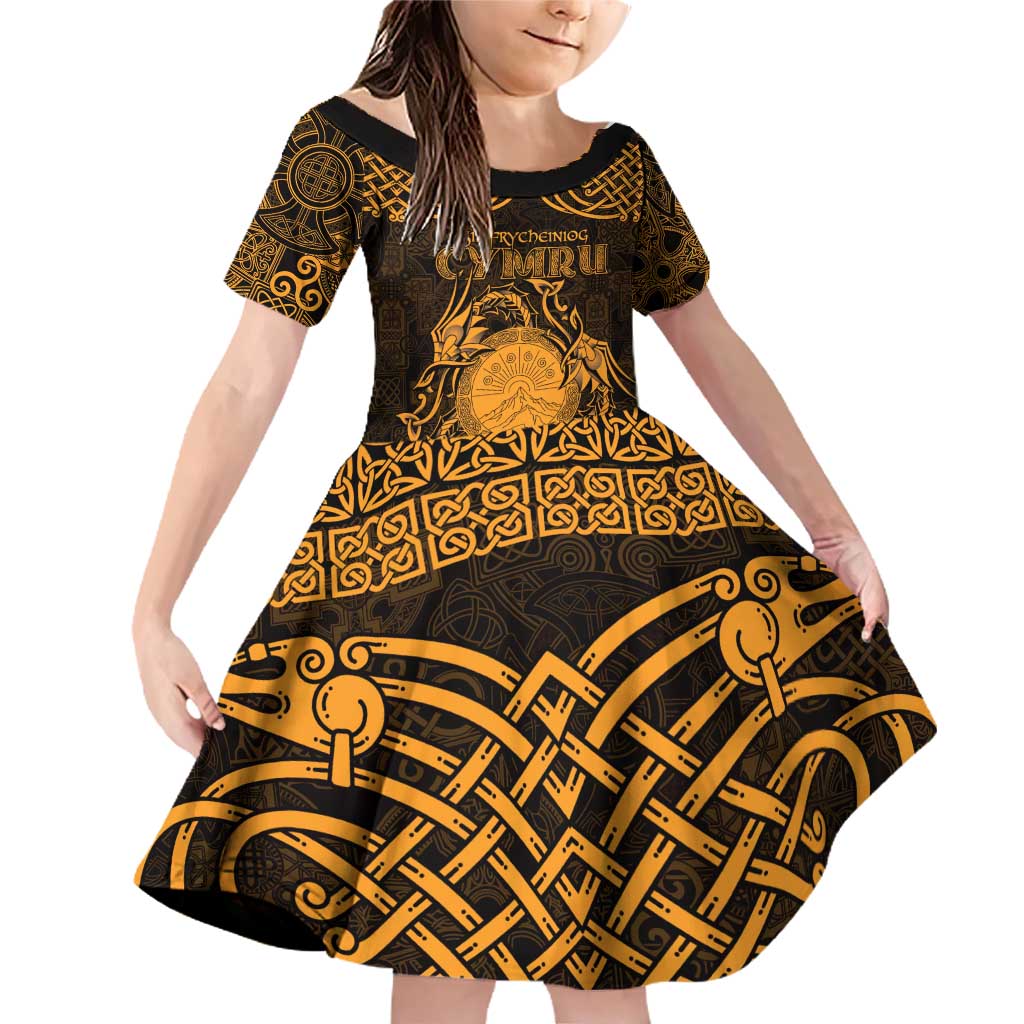Personalized Brecknockshire Sir Frycheiniog Family Matching Off Shoulder Short Dress and Hawaiian Shirt Gold Brecon Beacons Mountain Celtic-inspired - Wonder Print Shop