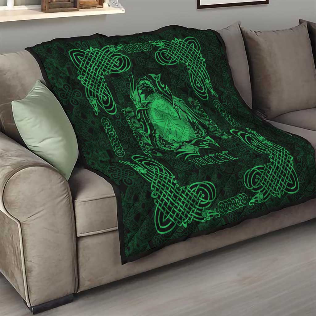 Personalized Brecknockshire Sir Frycheiniog Quilt Green Brecon Beacons Mountain Celtic-inspired - Wonder Print Shop