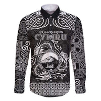 Personalized Caernarfonshire Sir Gaernarfon Family Matching Off The Shoulder Long Sleeve Dress and Hawaiian Shirt Black Castle Tower Celtic-inspired - Wonder Print Shop