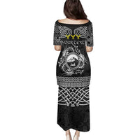 Personalized Caernarfonshire Sir Gaernarfon Family Matching Puletasi and Hawaiian Shirt Black Castle Tower Celtic-inspired - Wonder Print Shop