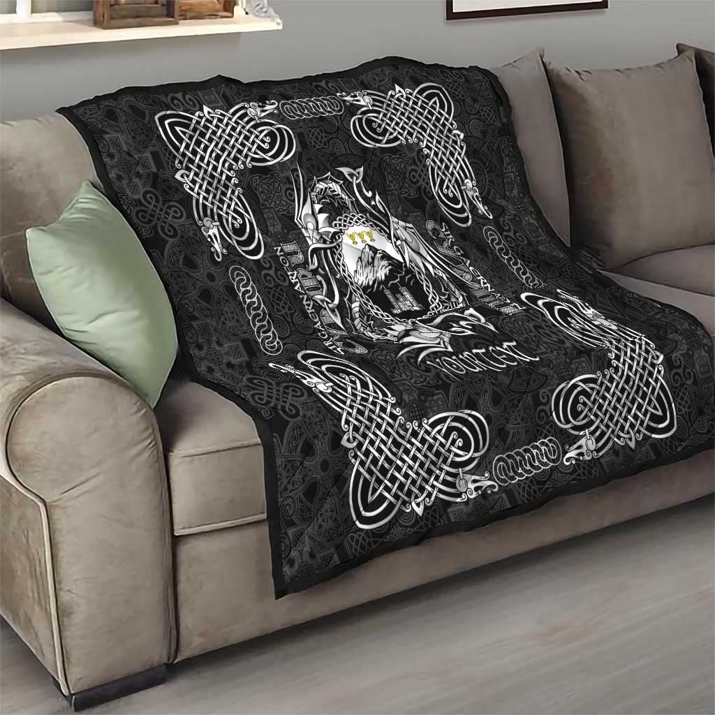 Personalized Caernarfonshire Sir Gaernarfon Quilt Black Castle Tower Celtic-inspired - Wonder Print Shop