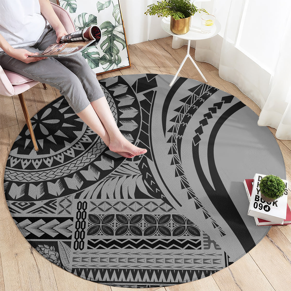 samoa-siapo-arty-round-carpet-black-style