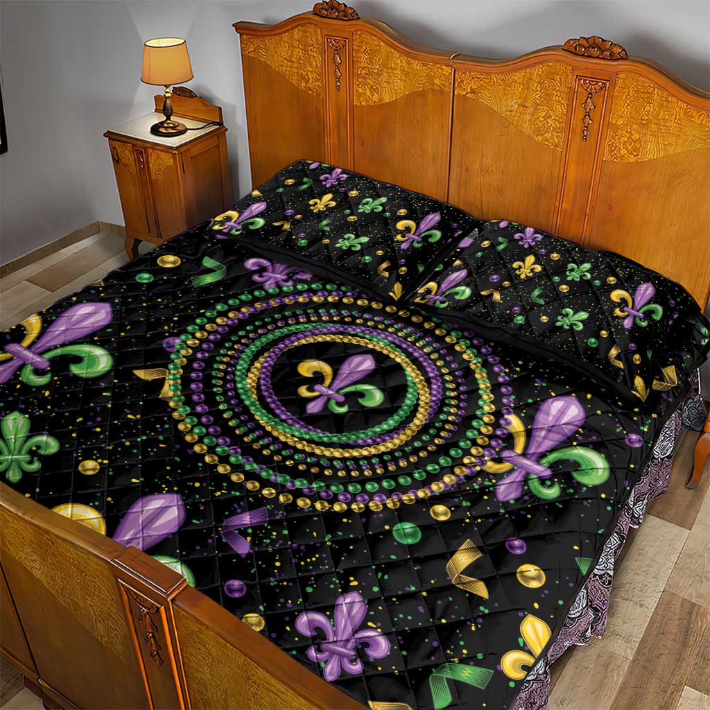 Mardi Gras Fleur De Lis Quilt Bed Set With Round Carnival Beads - Wonder Print Shop