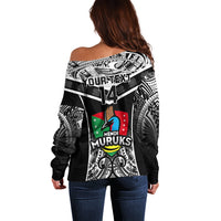 Custom Papua New Guinea Rugby Off Shoulder Sweater Mendi Muruks PNG Polynesian Pattern - Wonder Print Shop