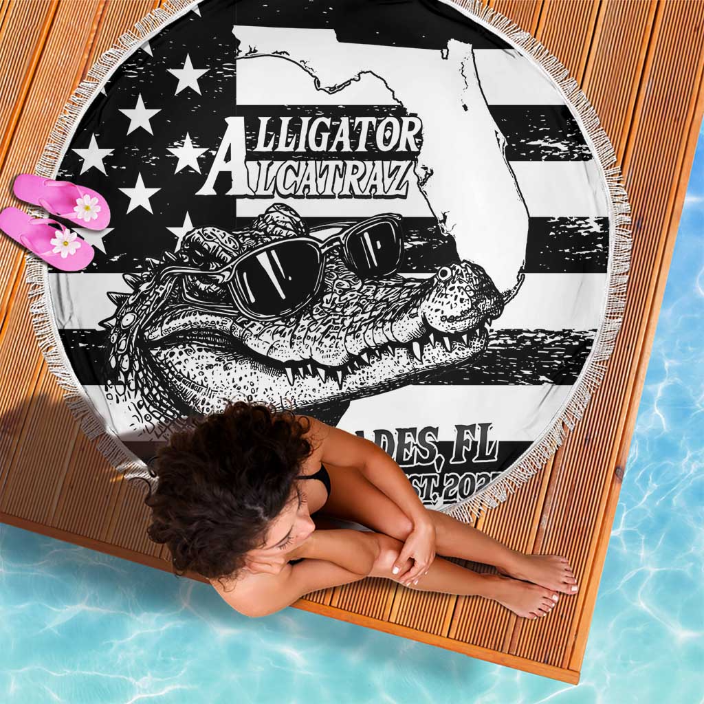 Alligator Alcatraz Beach Blanket Cool Gator Everglades USA Grunge Flag - Wonder Print Shop