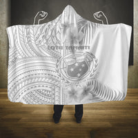 samoa-white-sunday-hooded-blanket-manuia-le-aso-sa-o-tamaiti-polynesian-plumeria