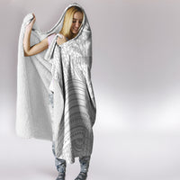 samoa-white-sunday-hooded-blanket-manuia-le-aso-sa-o-tamaiti-polynesian-plumeria