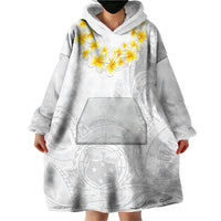 Personalised Samoa White Sunday Wearable Blanket Hoodie Lotu Tamaiti 2023 With Coat Of Arms - Wonder Print Shop