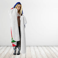 personalised-haiti-independence-day-hooded-blanket-ayiti-national-emblem-with-polynesian-pattern