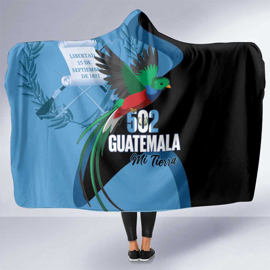 Guatemala Independence Day Hooded Blanket 502 Mi Tierra Resplendent Quetzal - Wonder Print Shop