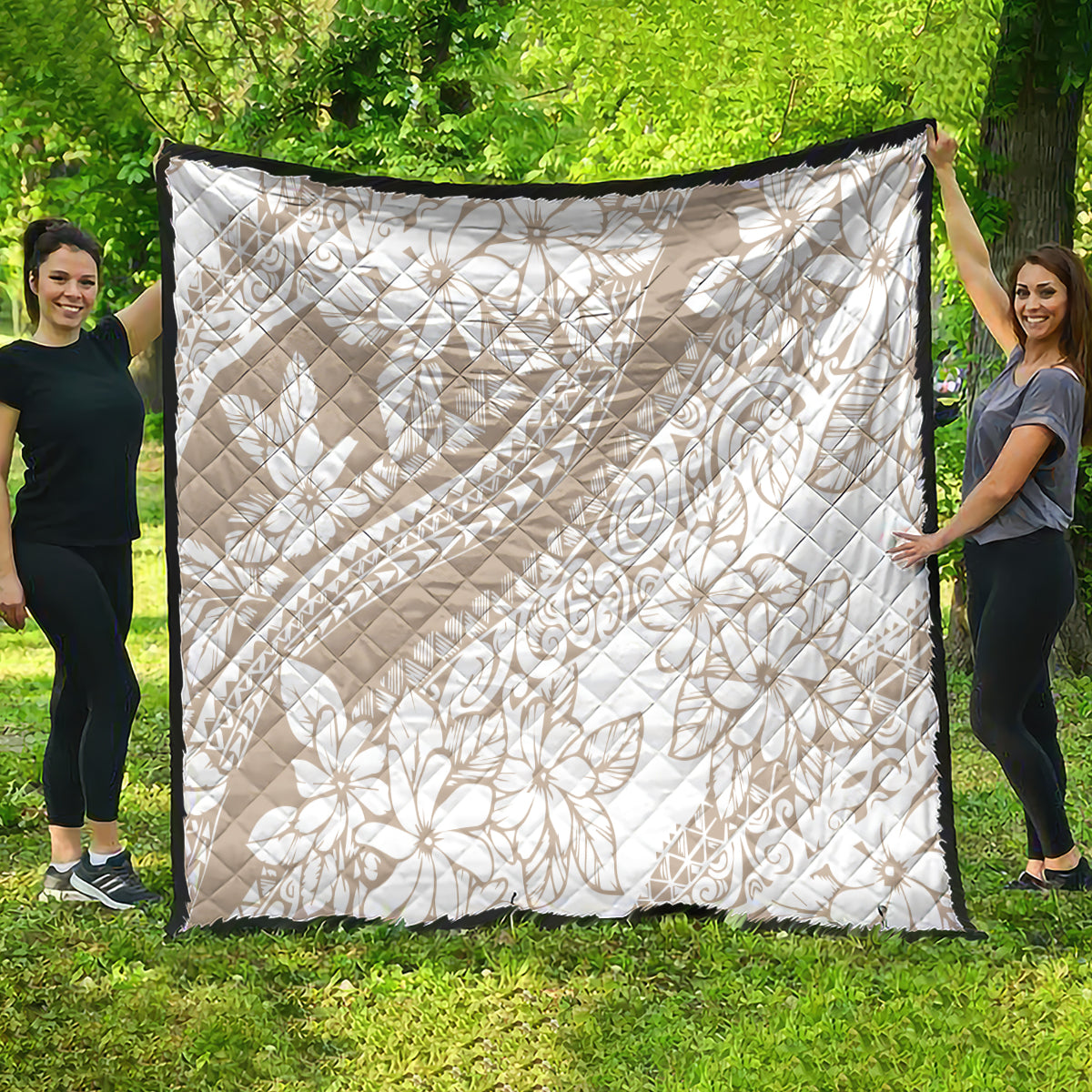 Polynesia Quilt Polynesian Tropical Flowers Begie Pastel Vibes - Wonder Print Shop