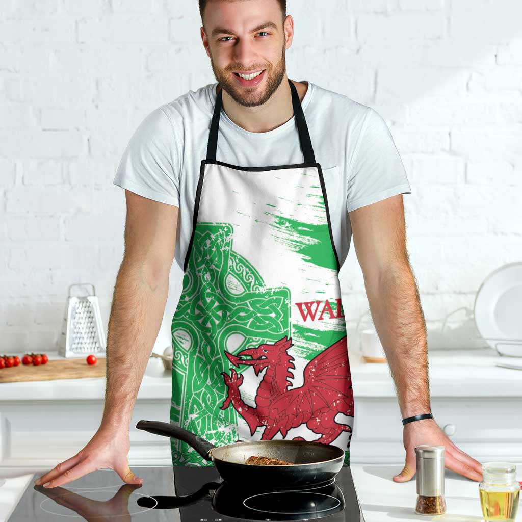 Grunge Green Wales Apron Celtic Cross Welsh Red Dragon - Wonder Print Shop