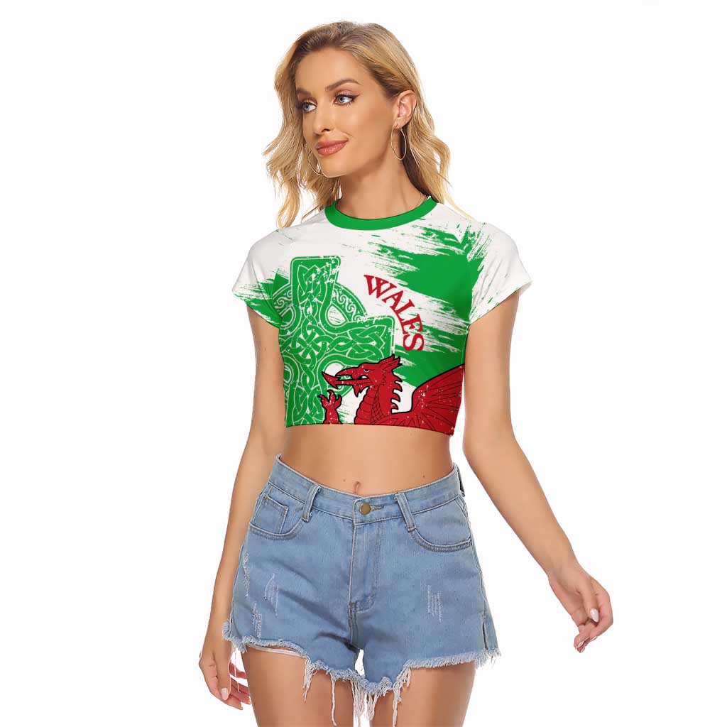 Grunge Green Wales Raglan Cropped T Shirt Celtic Cross Welsh Red Dragon - Wonder Print Shop