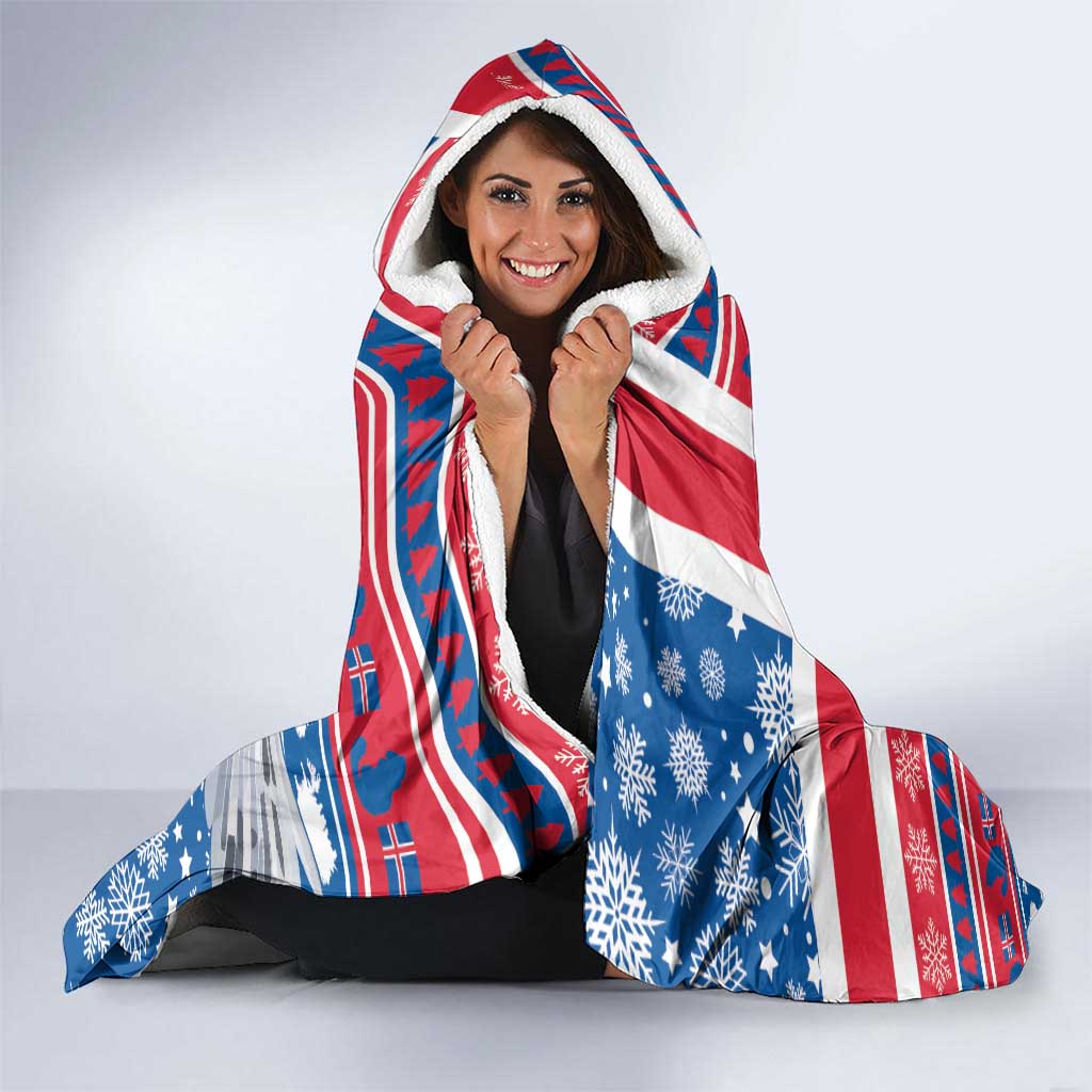 Iceland Christmas Hooded Blanket Gyrfalcon Santa Merry Xmas