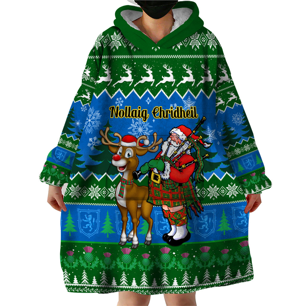 Personalised Scotland Christmas Wearable Blanket Hoodie Scottish Santa With Reindeer Nollaig Chridheil - Wonder Print Shop