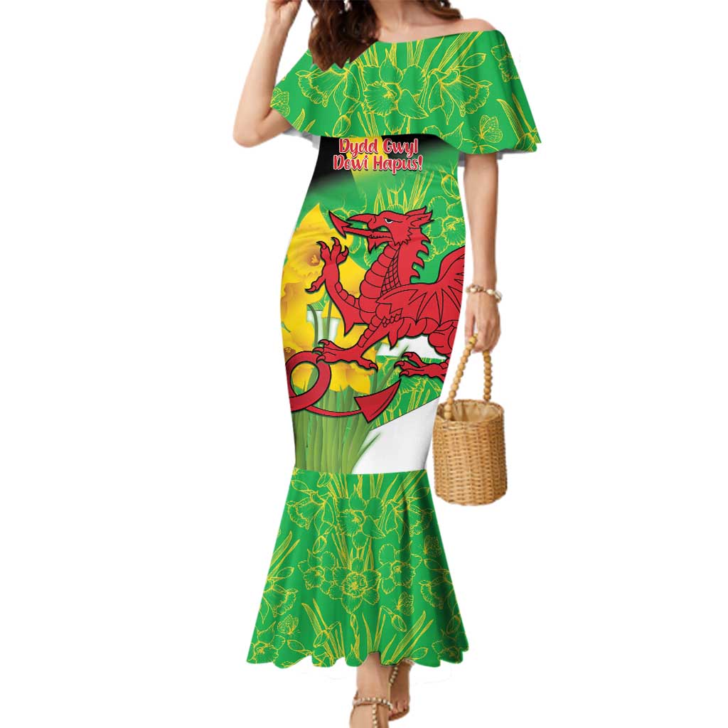 Wales Saint David's Day Family Matching Mermaid Dress and Hawaiian Shirt Welsh Dragon Dydd Gwyl Dewi Hapus!