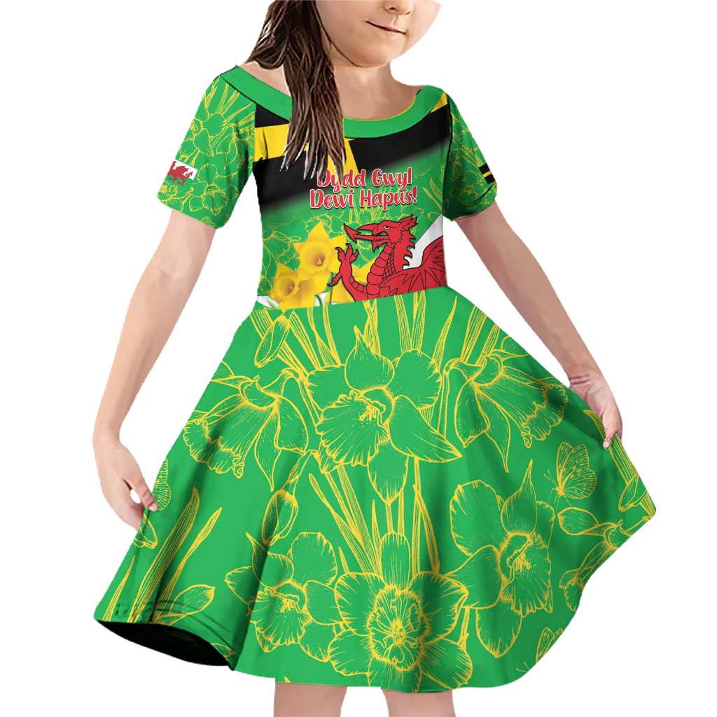 Wales Saint David's Day Family Matching Off Shoulder Short Dress and Hawaiian Shirt Welsh Dragon Dydd Gwyl Dewi Hapus!