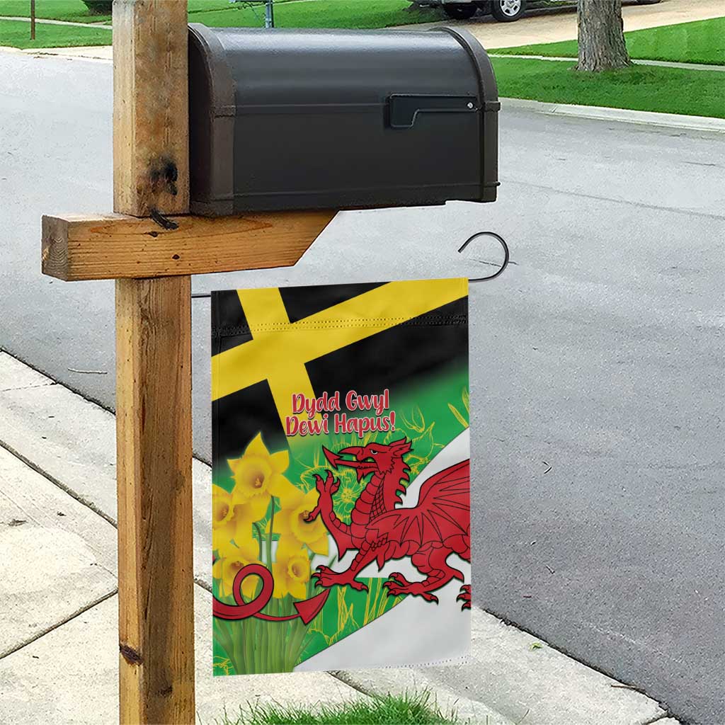 Wales Saint David's Day Garden Flag Welsh Dragon Dydd Gwyl Dewi Hapus!