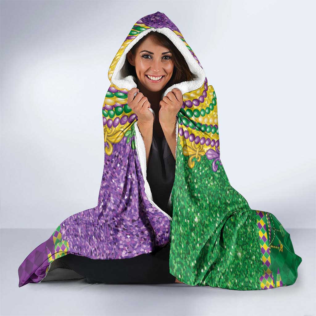 Mardi Gras Hooded Blanket Beadeds Necklace With Fleur De Lis
