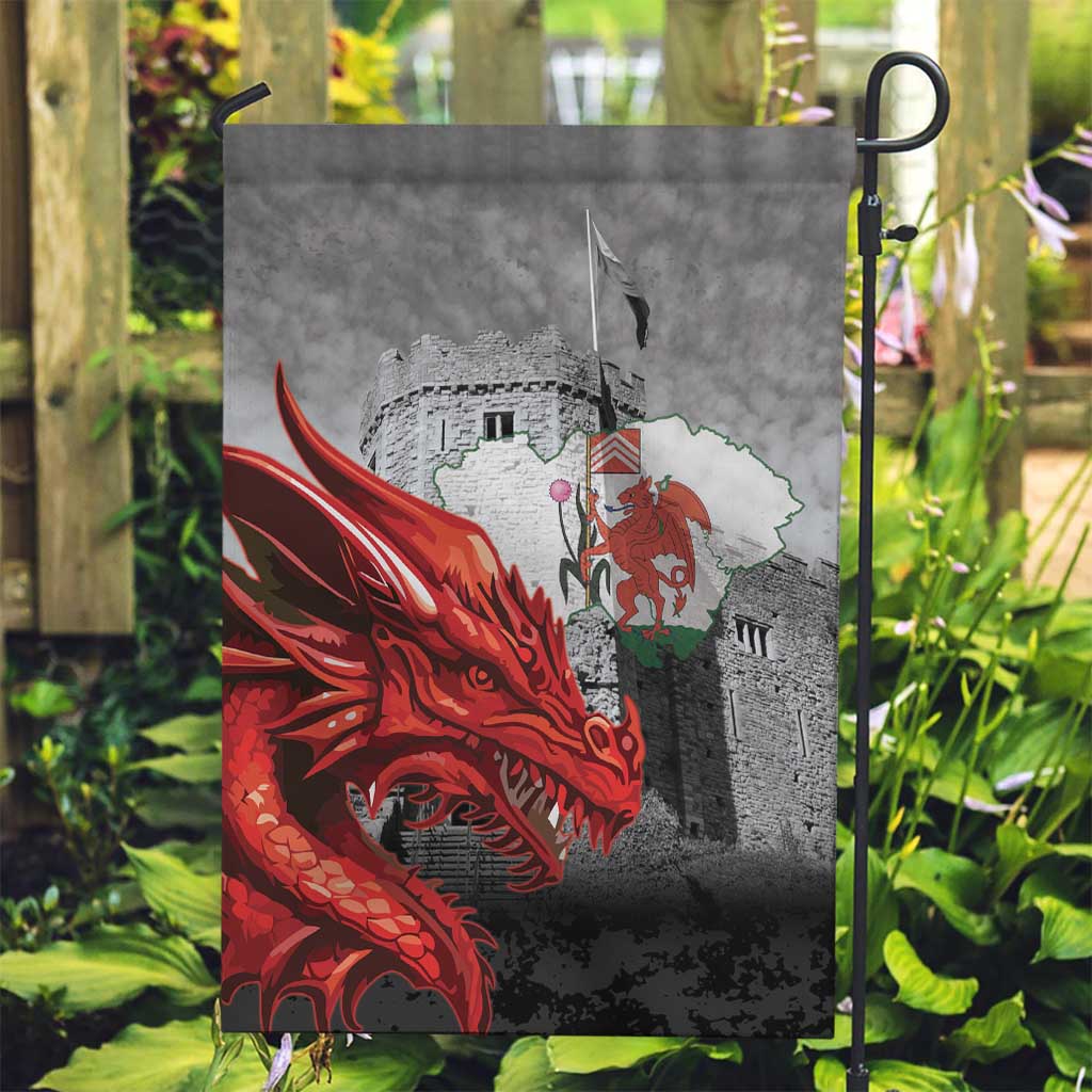 Wales Cardiff Capital Garden Flag Welsh Red Dragon Castell Caerdydd - Wonder Print Shop