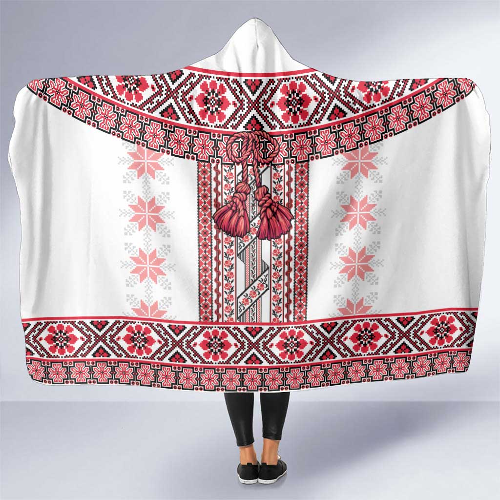 Ukraine Hooded Blanket Traditional Braided Rope Belt Red Folk Pattern