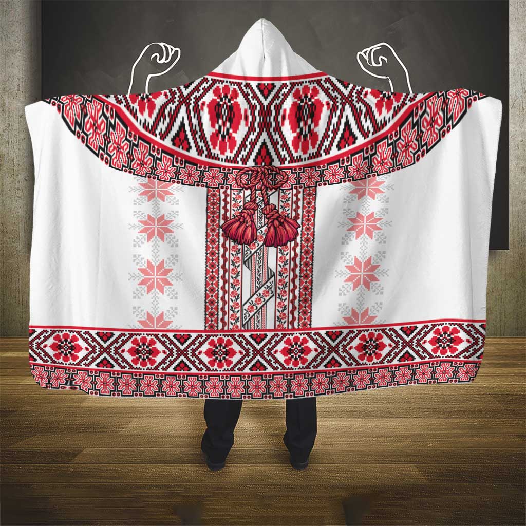 Ukraine Hooded Blanket Traditional Braided Rope Belt Red Folk Pattern
