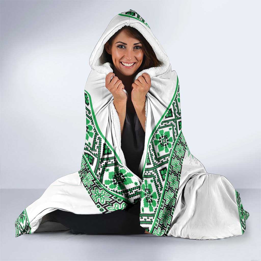 Ukraine Hooded Blanket Traditional Braided Rope Belt Green Folk Pattern