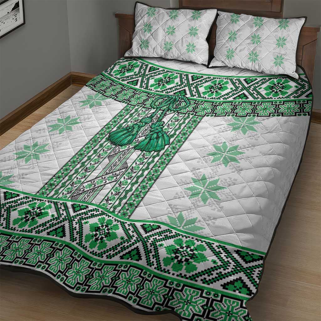 Ukraine Quilt Bed Set Traditional Braided Rope Belt Green Folk Pattern