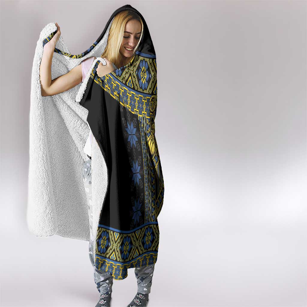 Ukraine Hooded Blanket Traditional Braided Rope Belt Folk Pattern National Color