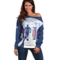 Custom Dominican Republic Football Off Shoulder Sweater Vamos Los Quisqueyanos - Wonder Print Shop