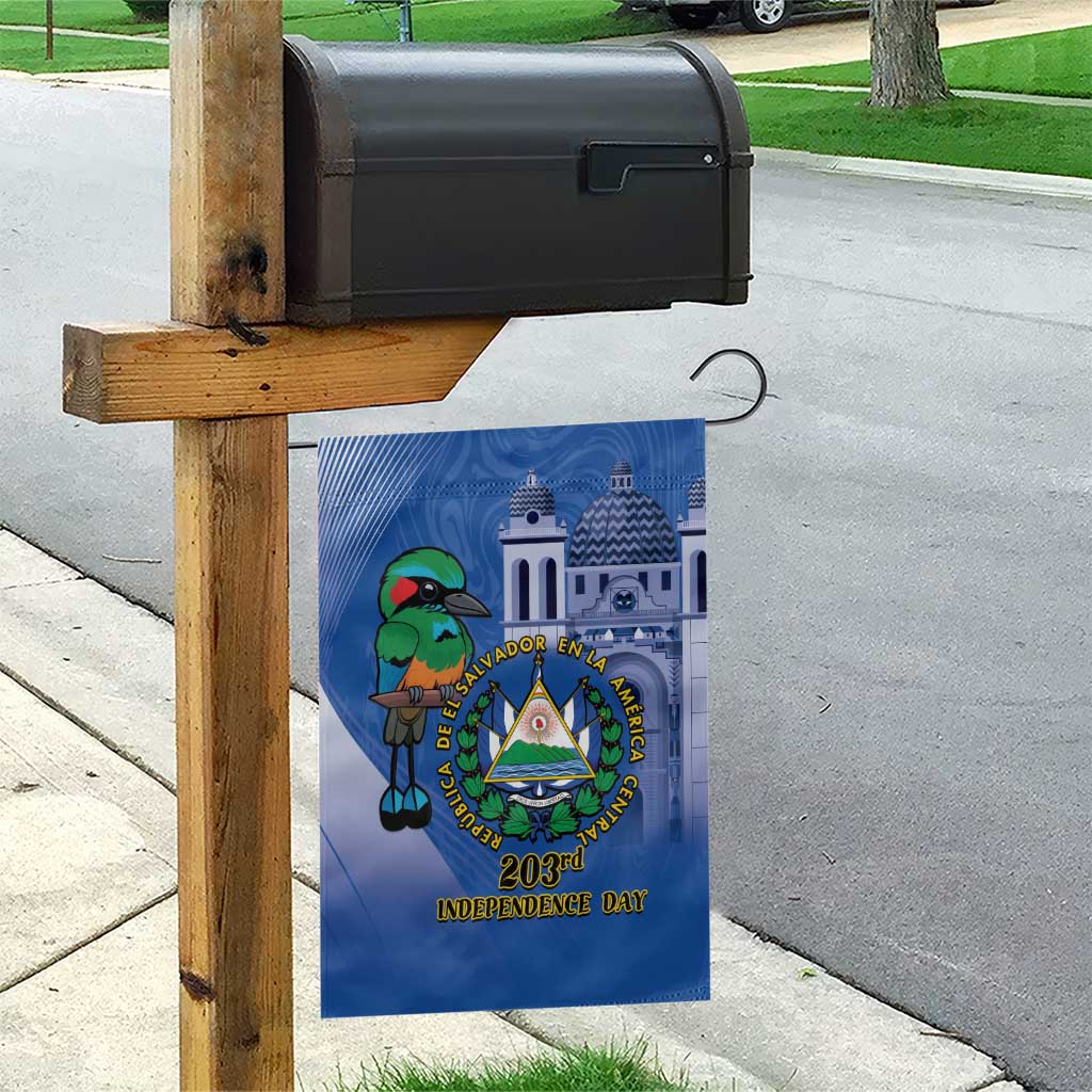 El Salvador Independence Day Garden Flag 203rd Anniversary Torogoz Bird - Wonder Print Shop