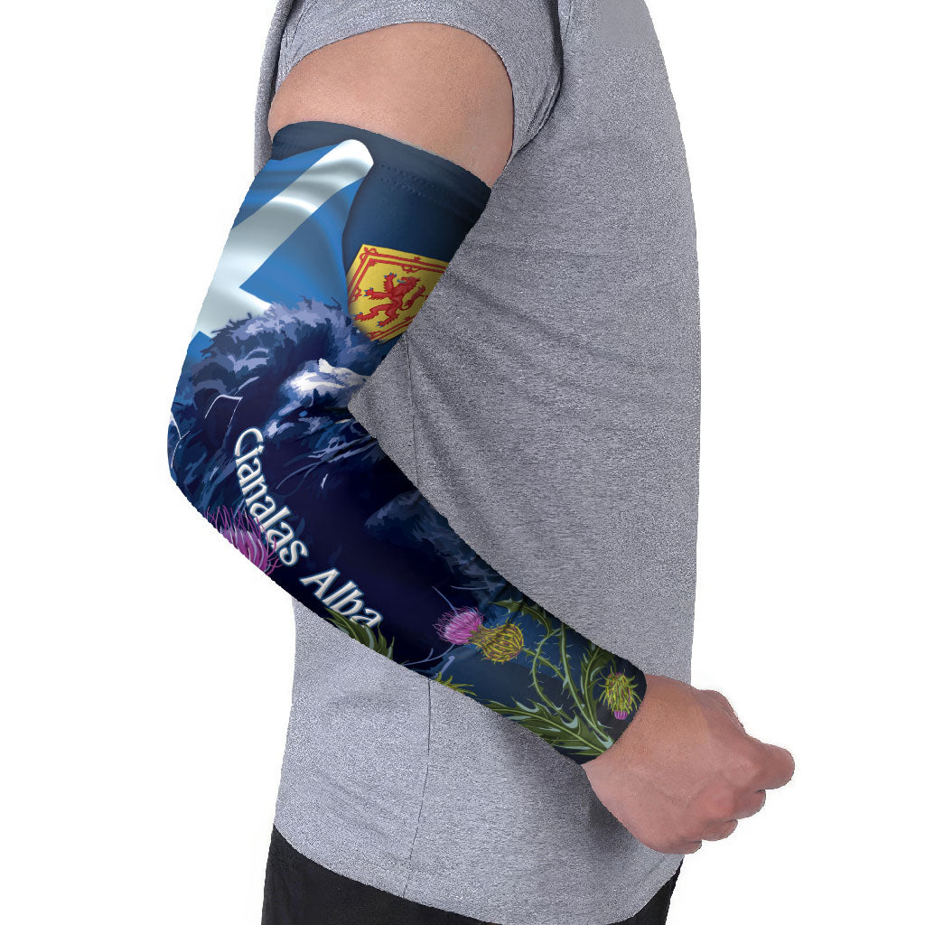 Cianalas Alba Scotland Arm Sleeves Scottish Lion and Thistle Blue Version