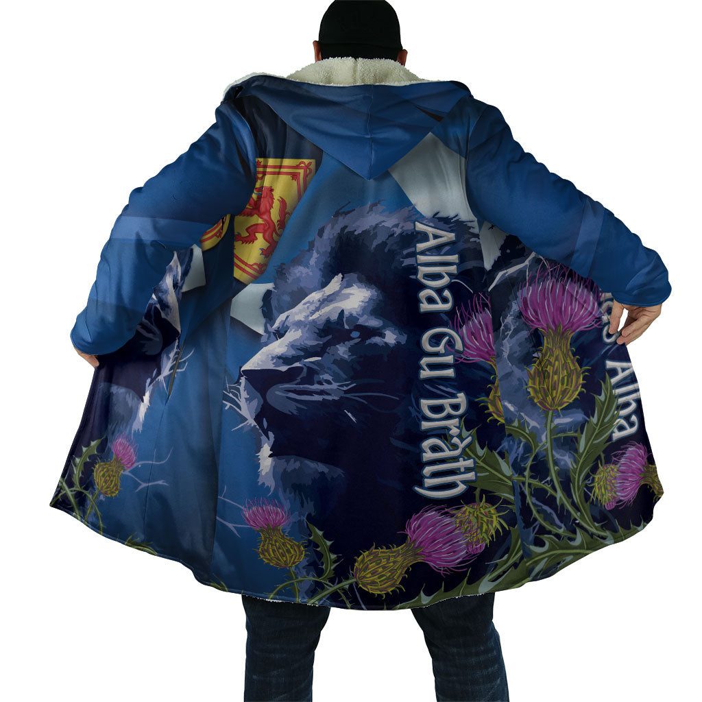 Cianalas Alba Scotland Cloak Scottish Lion and Thistle Blue Version