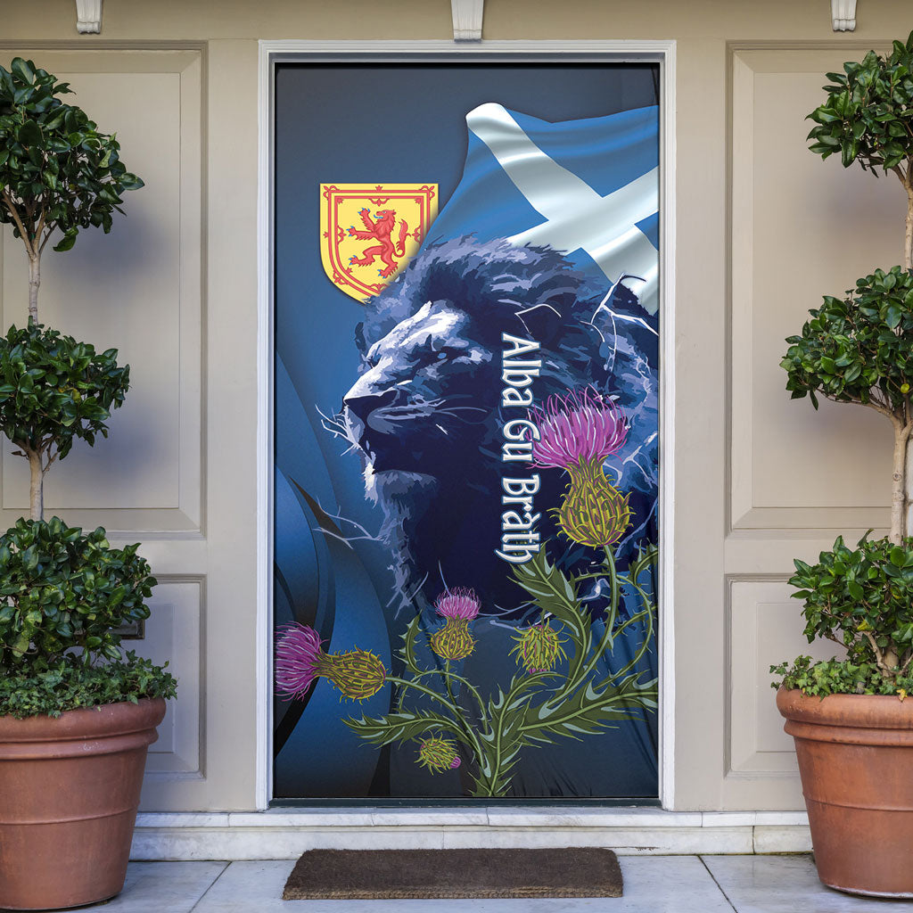Cianalas Alba Scotland Door Cover Scottish Lion and Thistle Blue Version