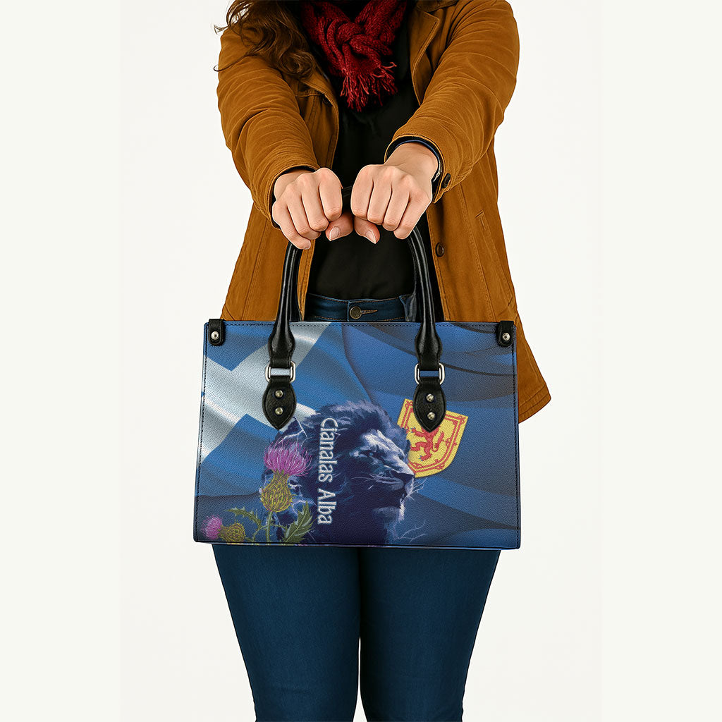Cianalas Alba Scotland Leather Bag Scottish Lion and Thistle Blue Version